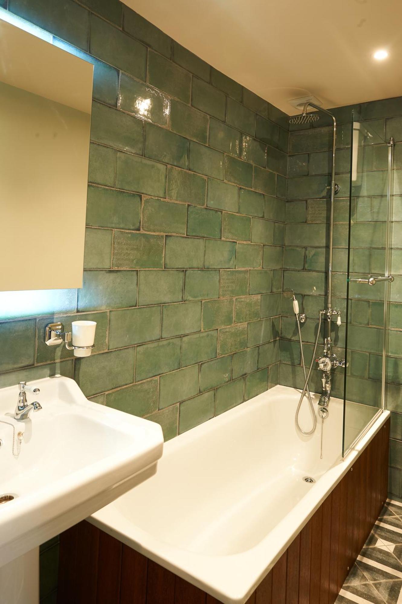 לייסטון The White Horse Hotel מראה חיצוני תמונה